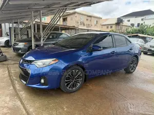 Toyota Corolla S 4dr Sedan (1.8L 4cyl CVT) 2015 Blue