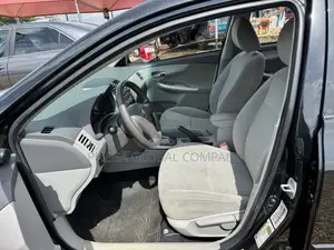 Toyota Corolla LE 4dr Sedan (1.8L 4cyl 4A) 2010 Black