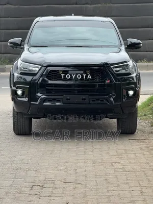 Toyota Hilux 2023 Black