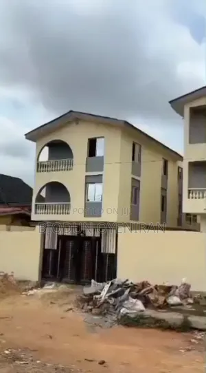 3bdrm Block of Flats in Egbeda for sale