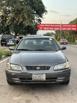 Toyota Camry LE 4dr Sedan (2.4L 4cyl 5M) 2002 Gray