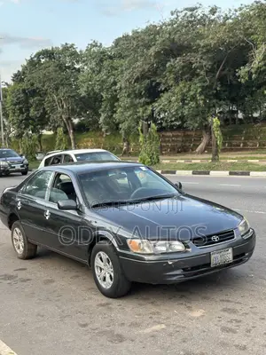 Toyota Camry LE 4dr Sedan (2.4L 4cyl 5M) 2002 Gray