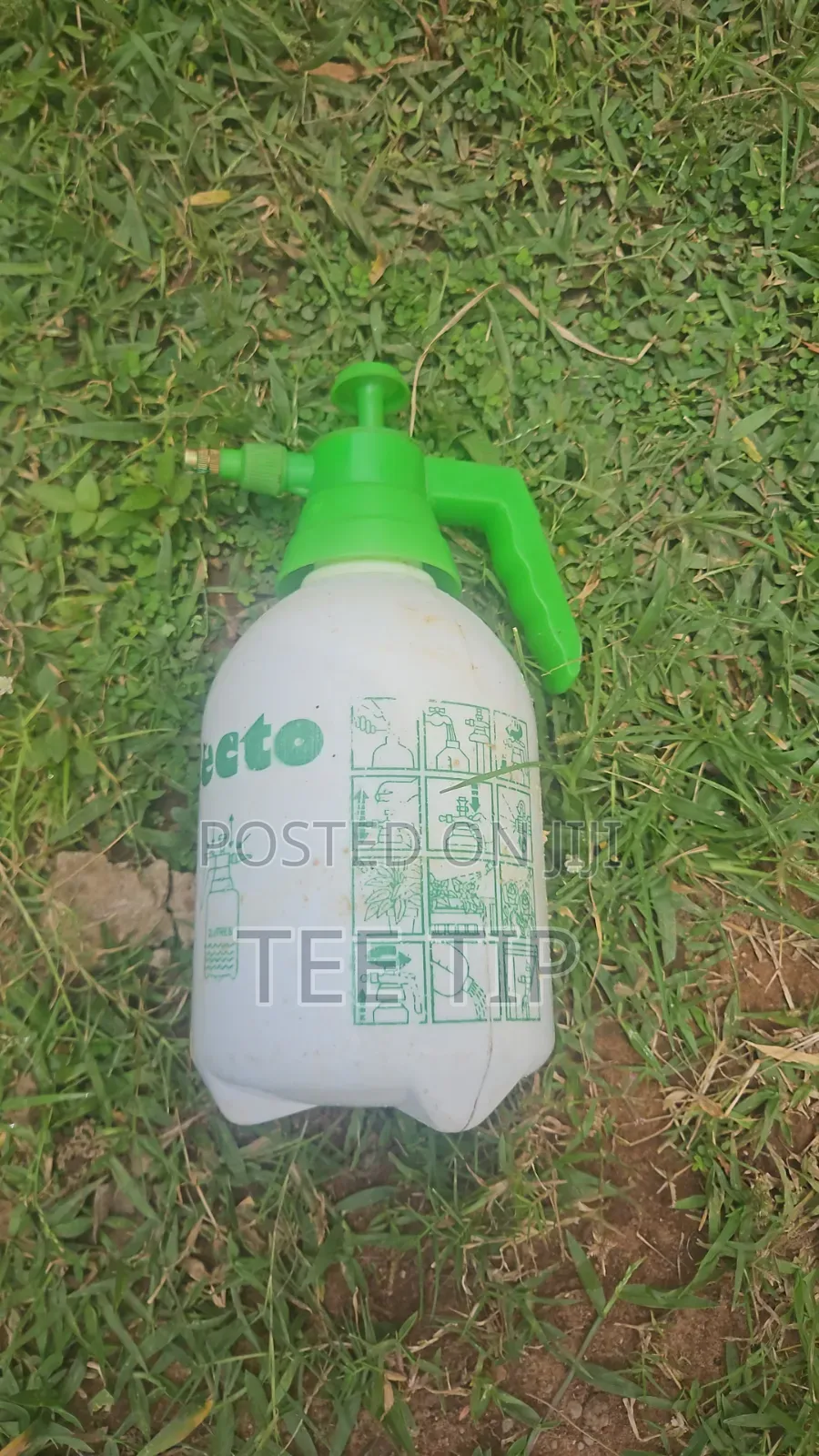 Hand-Held Pressure Sprayer (2L)