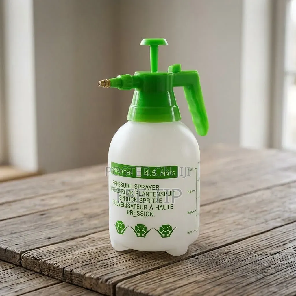 Hand-Held Pressure Sprayer (2L)