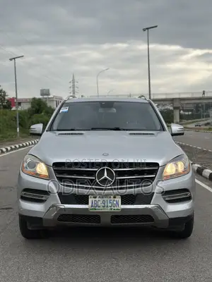 Mercedes-Benz M Class ML350 4MATIC 4dr SUV AWD (3.5L 6cyl 7A) 2014