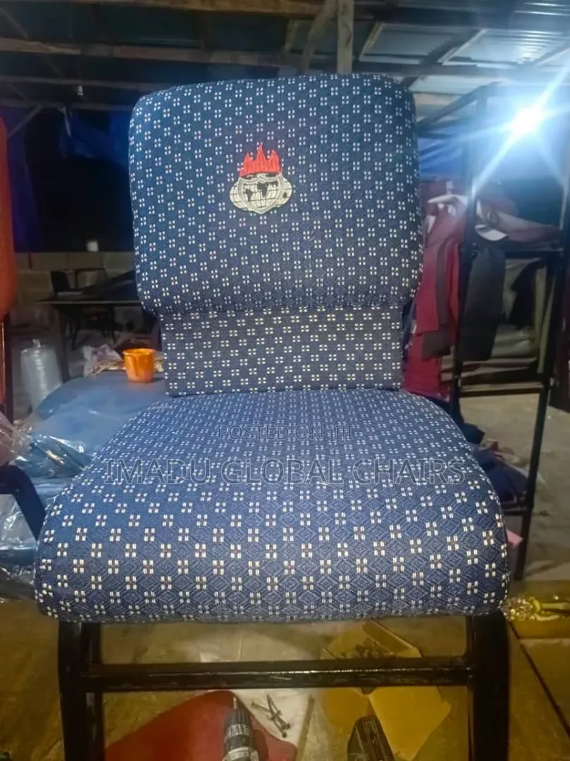 Global Standard Auditorium Chair