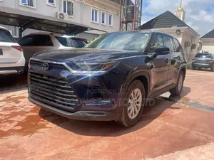 Toyota Grand Highlander XLE AWD 2024 Blue
