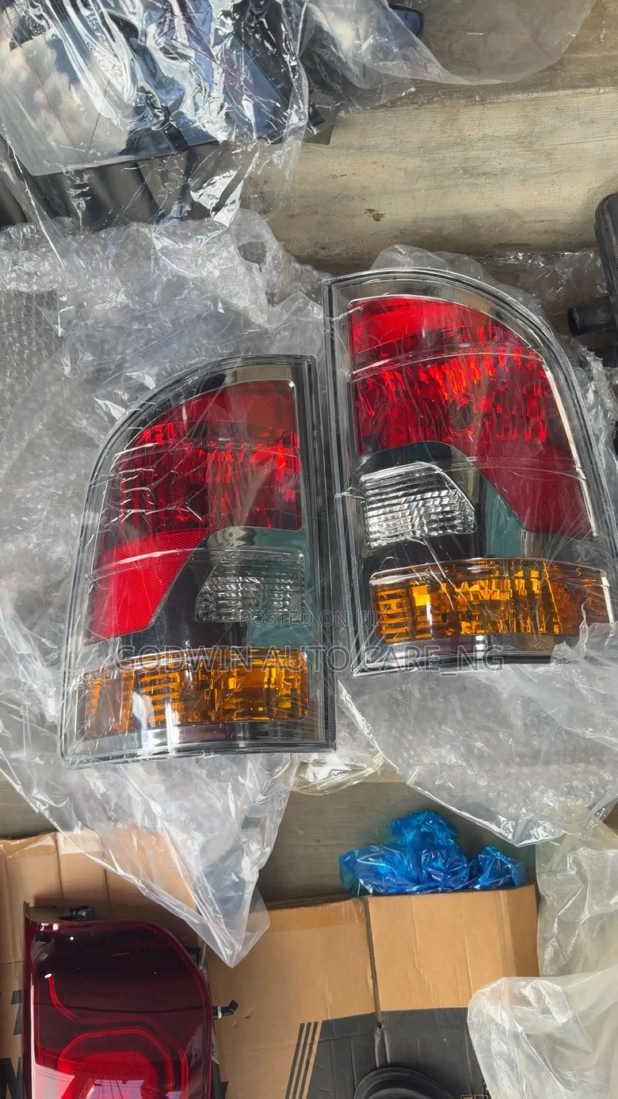 Taillights 2006-2009 Honda Ridgeline