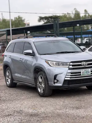 Toyota Highlander 2017 Silver