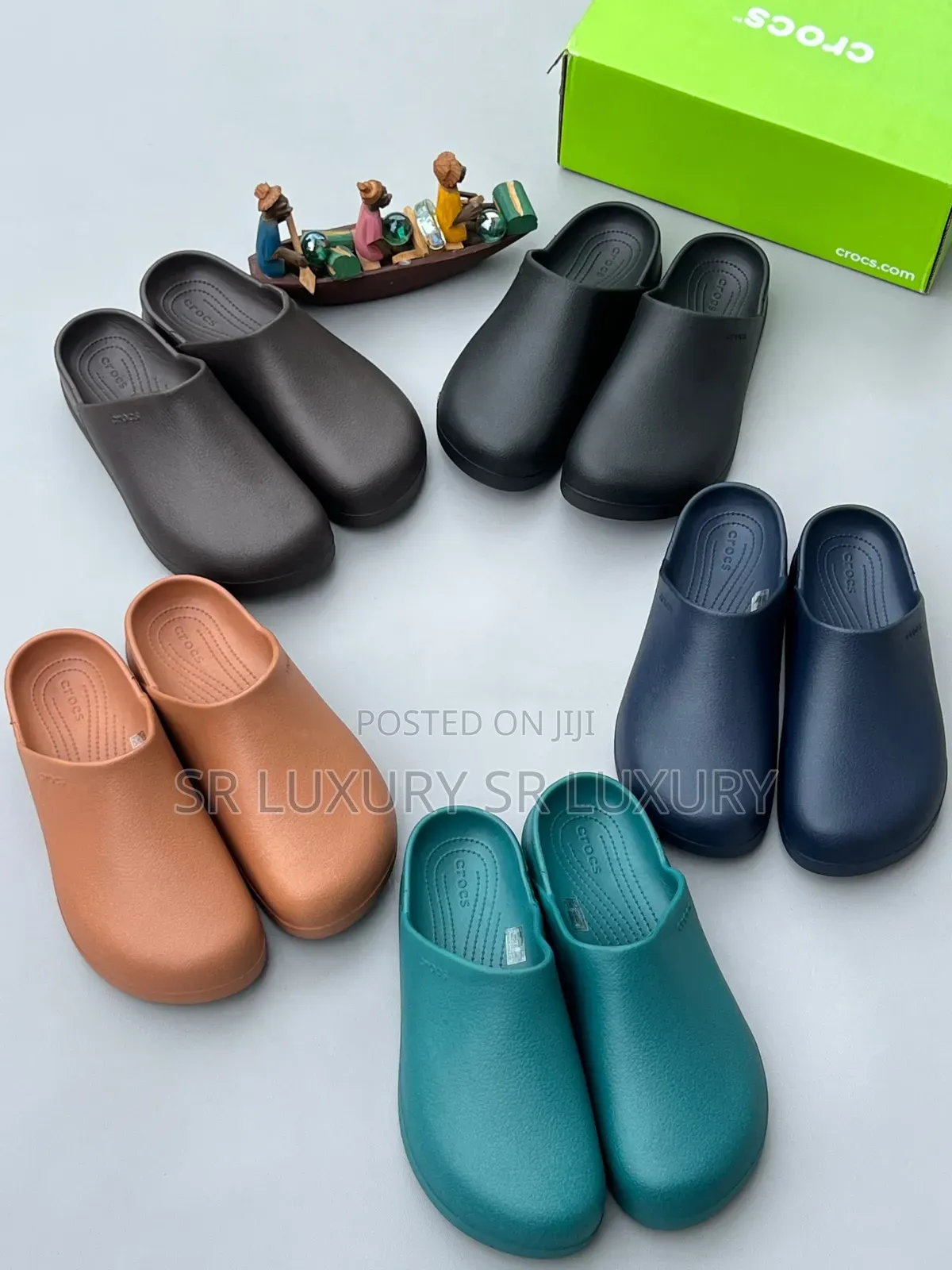 Crocs — Premium Quality