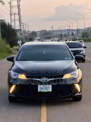 Toyota Camry SE 4dr Sedan (2.5L 4cyl 6A) 2016 Black