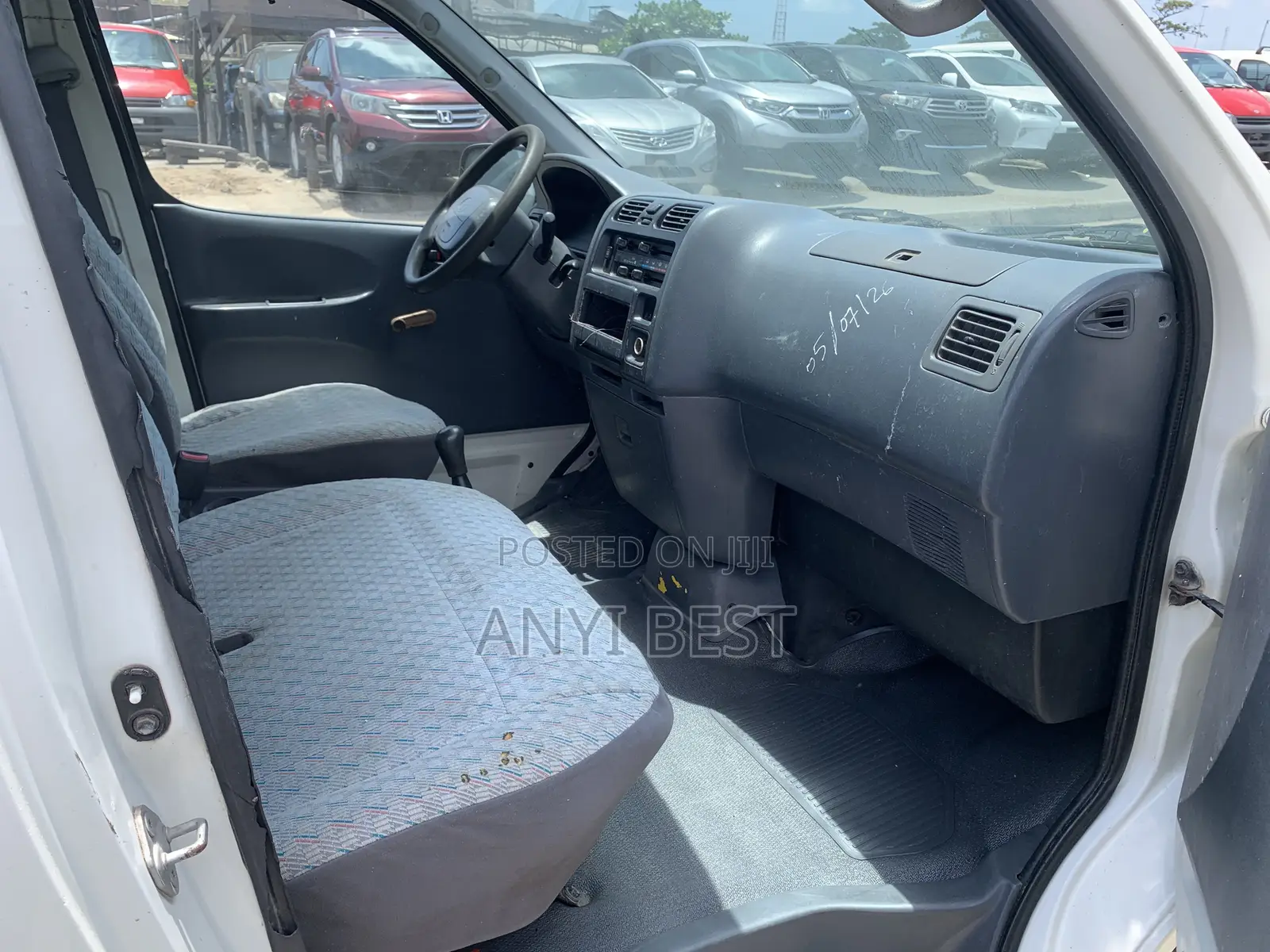 Toyota HiAce 2004 White