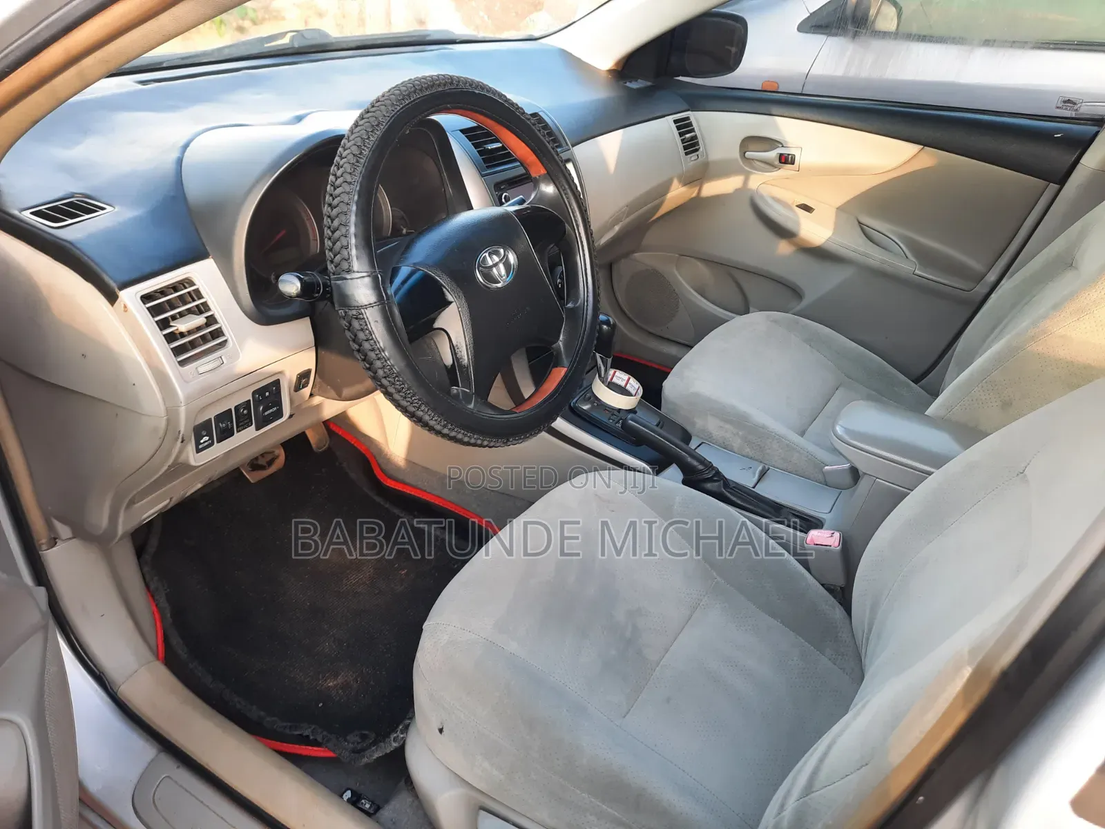 Toyota Corolla 2010 Silver