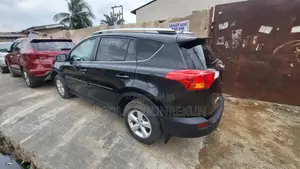 Toyota RAV4 Limited 4dr SUV (2.5L 4cyl 6A) 2015 Black