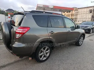 Toyota RAV4 2011 Gray