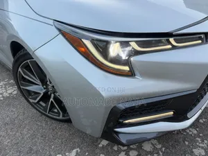Toyota Corolla SE 2020 Silver
