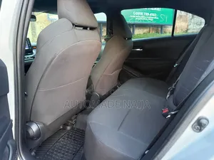 Toyota Corolla SE 2020 Silver