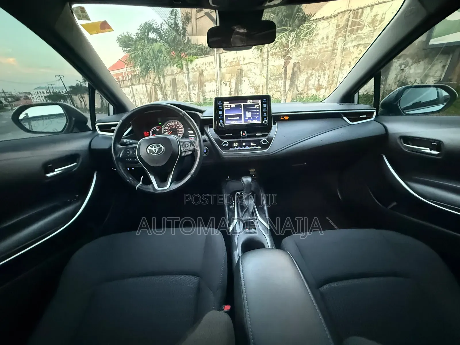 Toyota Corolla SE 2020 Silver
