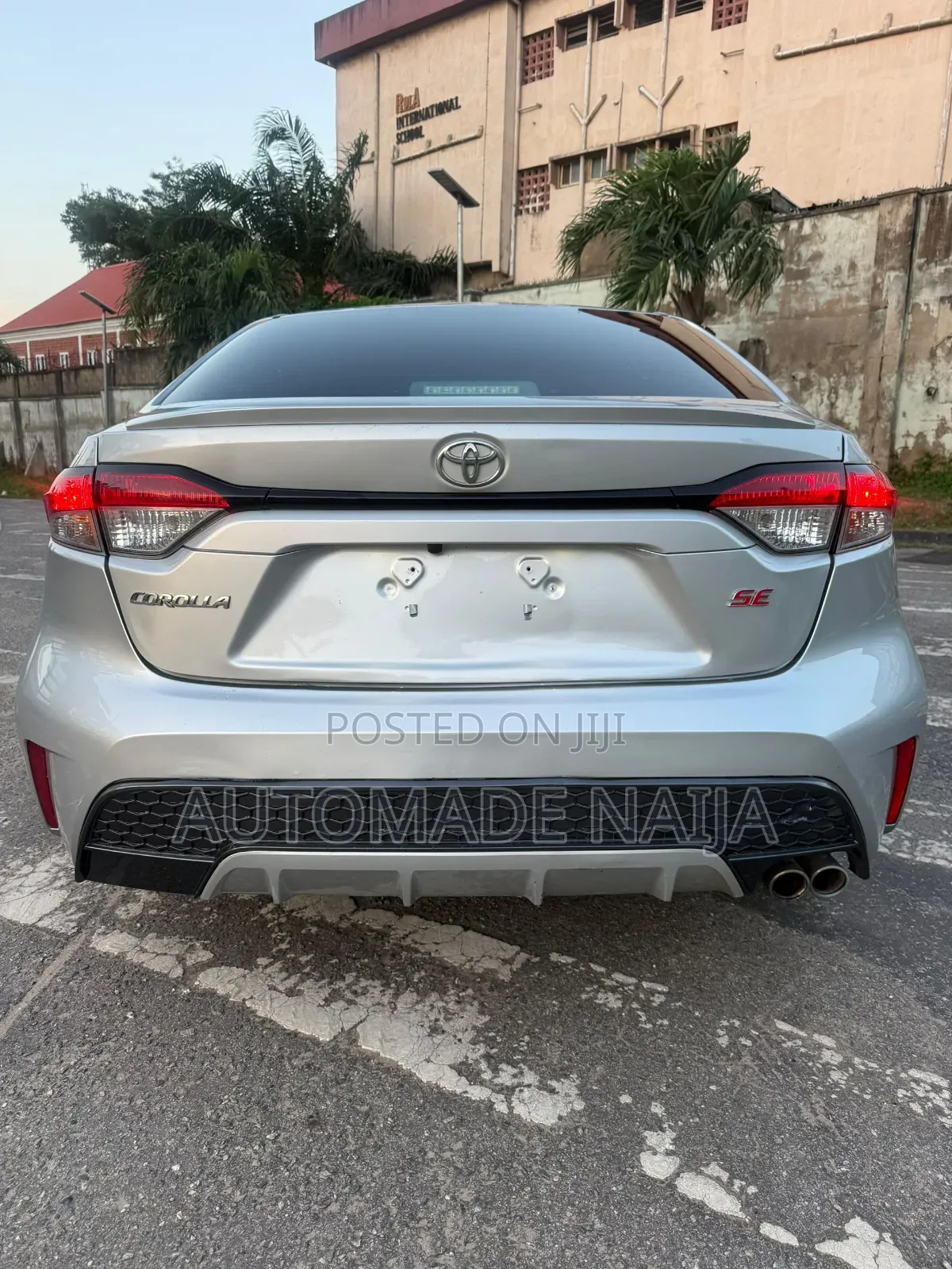 Toyota Corolla SE 2020 Silver