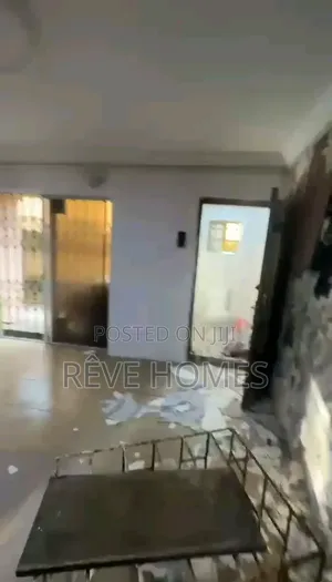 3bdrm Block of Flats in Bariga / Shomolu for rent