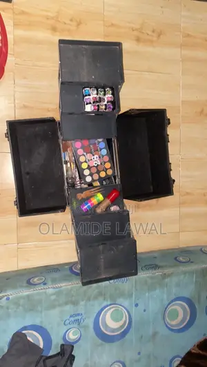 Makeup Artist Box + Makeup Items