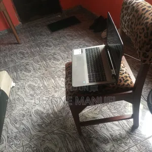 Formica Table/Chair & Water Storage Plastic Drum