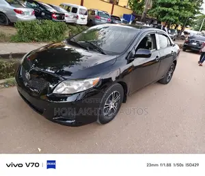 Toyota Corolla LE 4dr Sedan (1.8L 4cyl 4A) 2010 Black