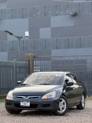 Honda Accord 2006 Gray