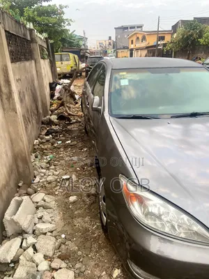 Toyota Camry LE 4dr Sedan (2.4L 4cyl 4A) 2004 Ivory