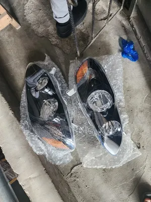 Headlight Corolla 2005