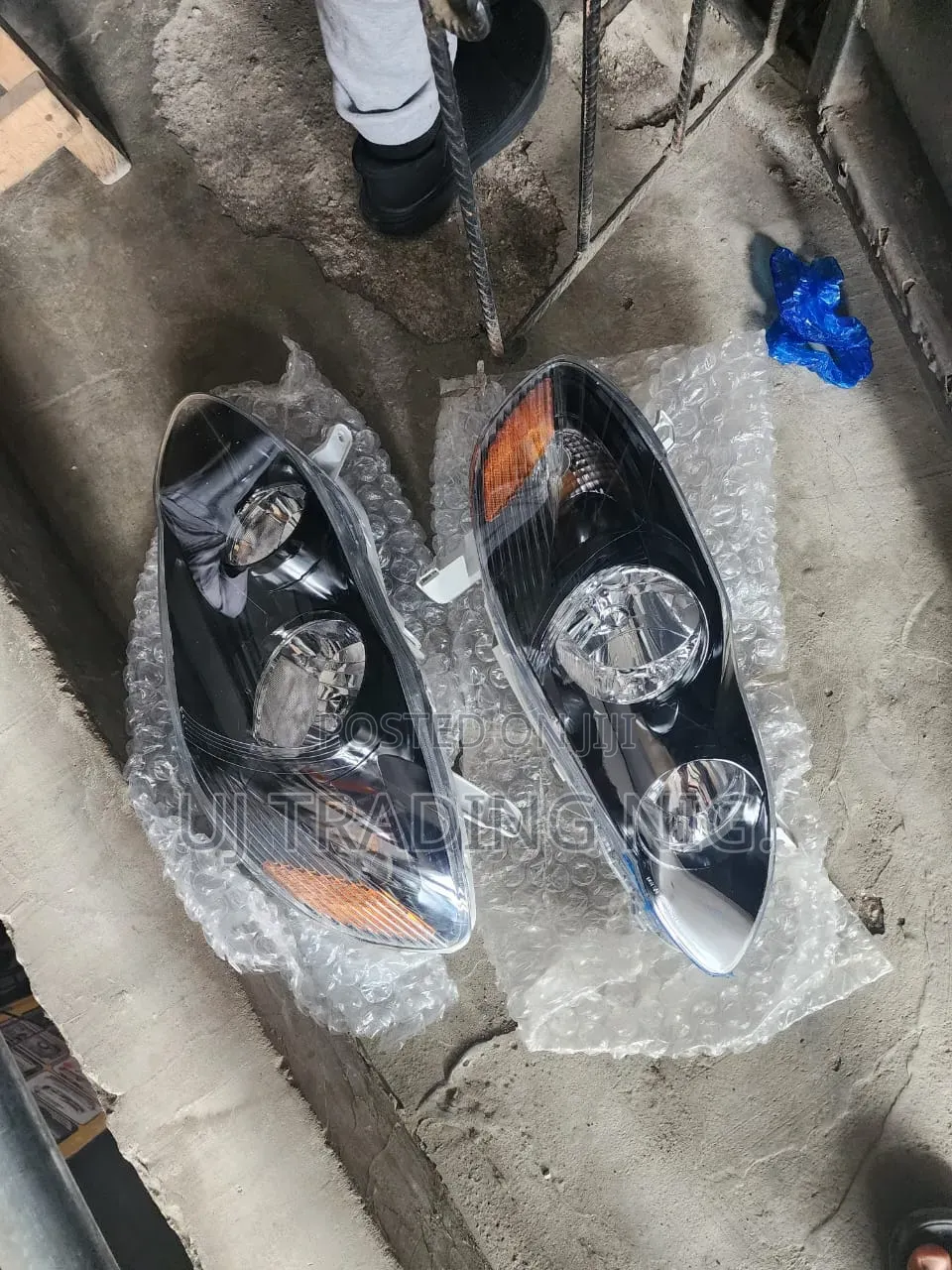 Headlight Corolla 2005