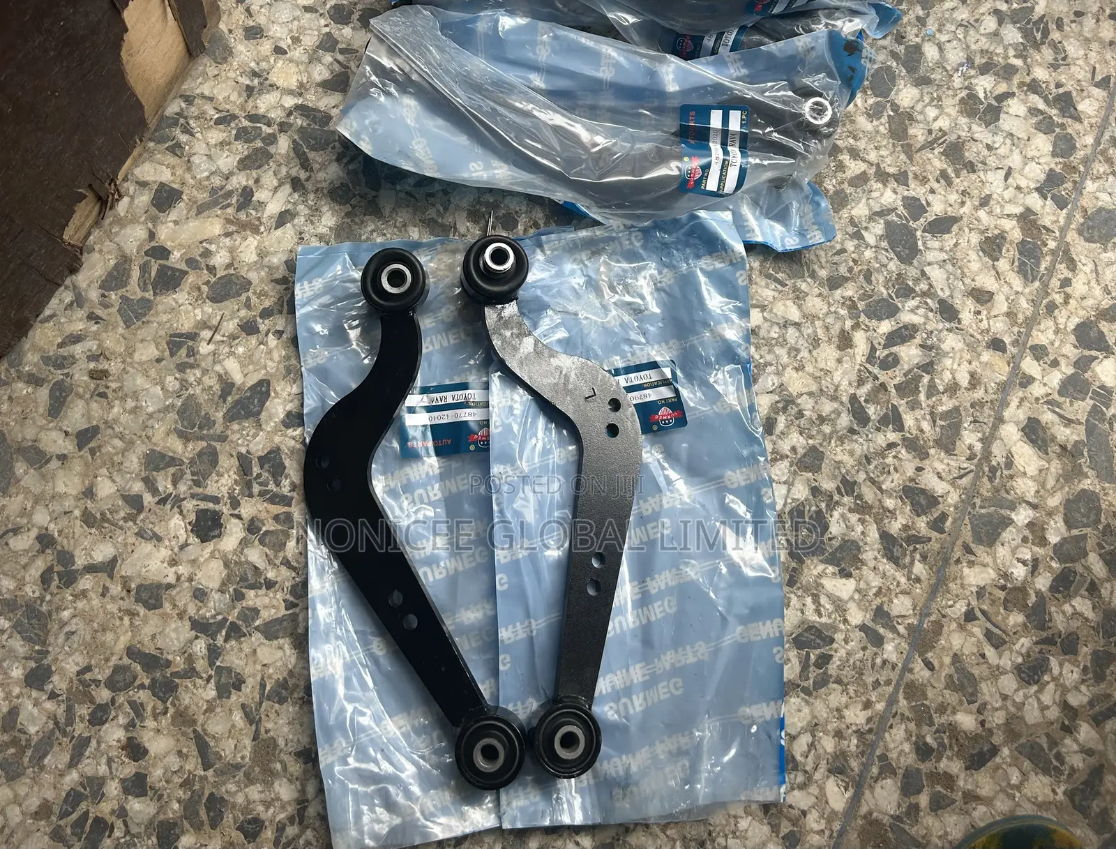 Back Control Arm Rav4 2008