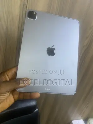 Apple iPad Pro 11 (2020) 512 GB Gray