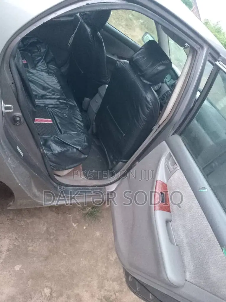 Toyota Corolla 1.4 D Automatic 2004 Gray