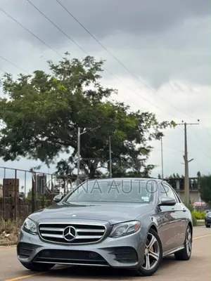 Mercedes-Benz E300 2017 Gray