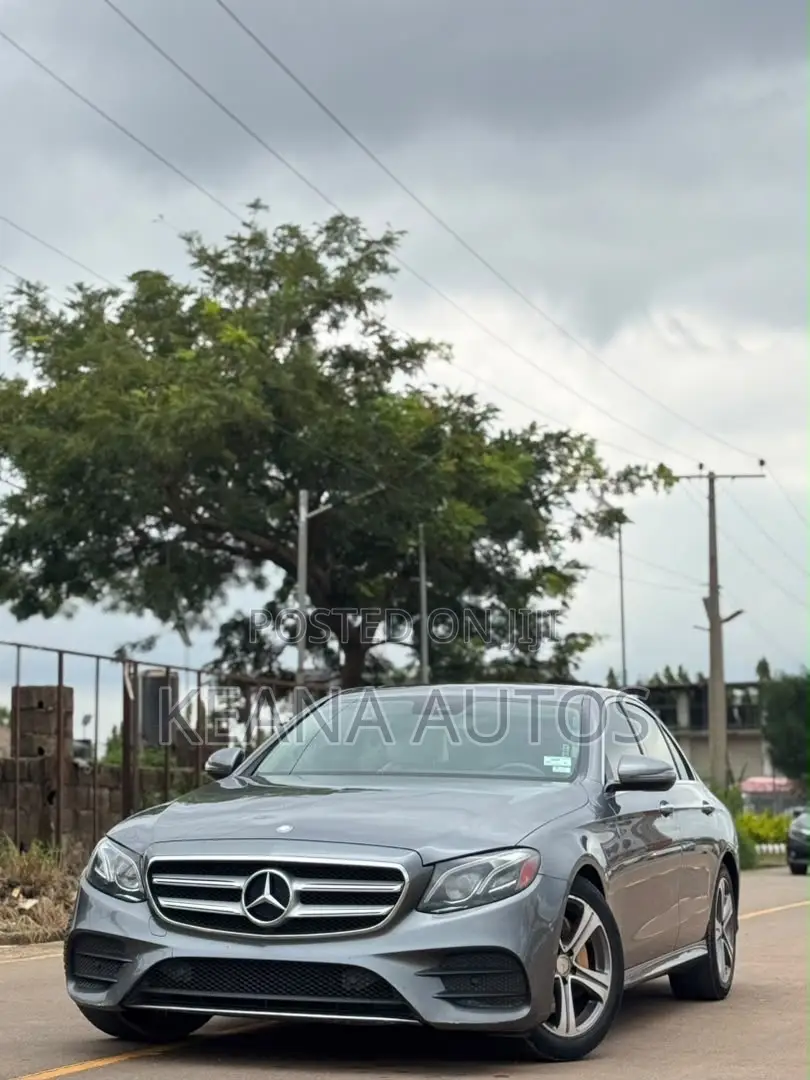 Mercedes-Benz E300 2017 Gray