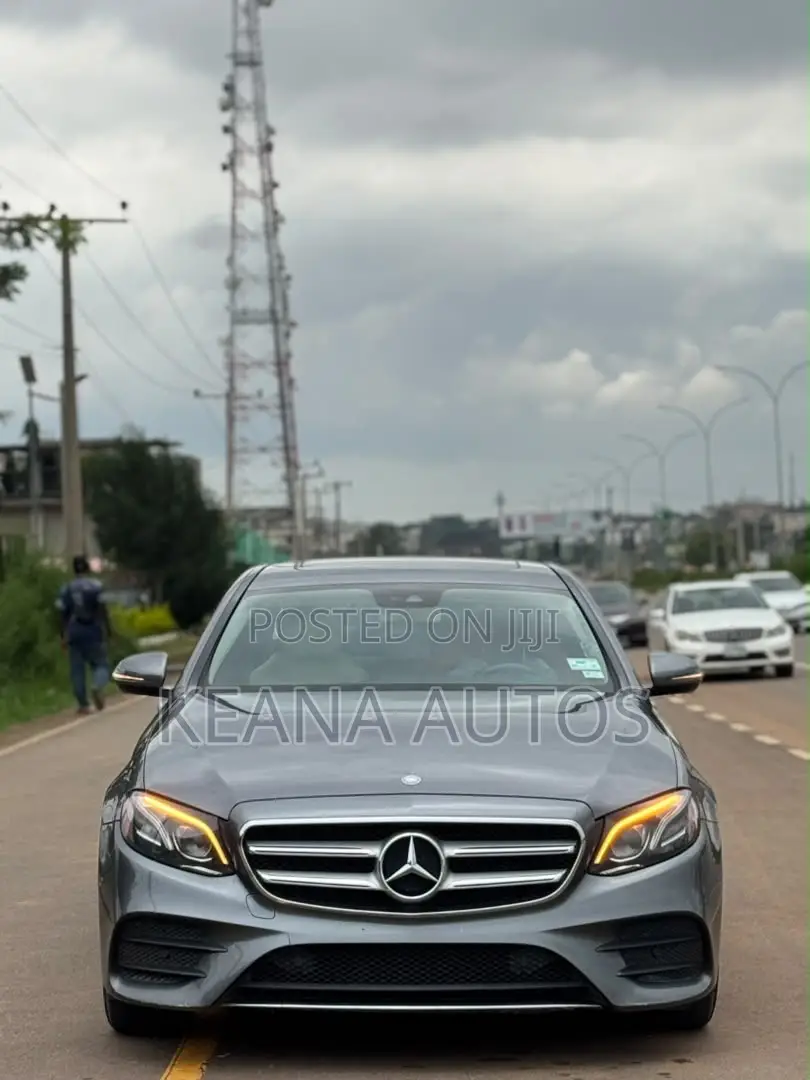 Mercedes-Benz E300 2017 Gray