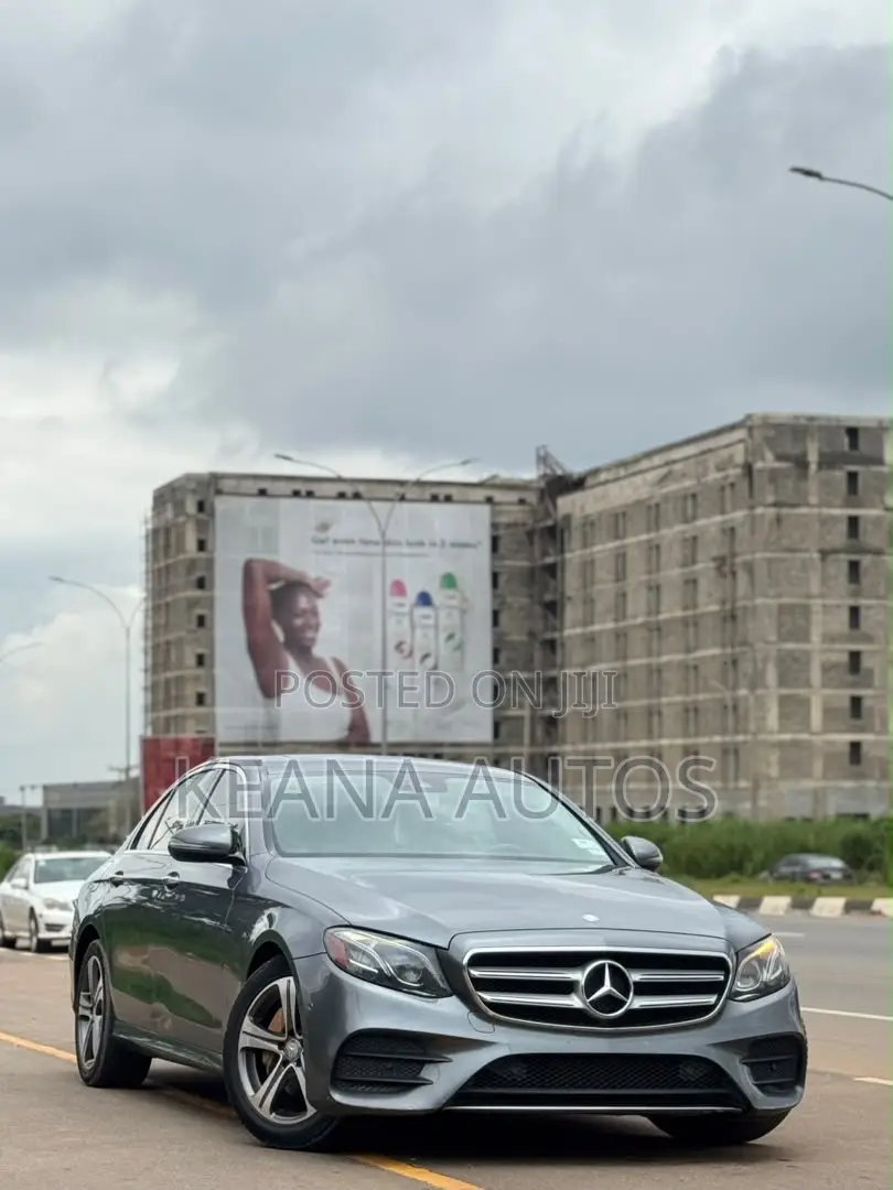 Mercedes-Benz E300 2017 Gray