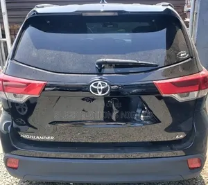 Toyota Highlander LE Plus 4dr SUV (3.5L 6cyl 6A) 2014 Black