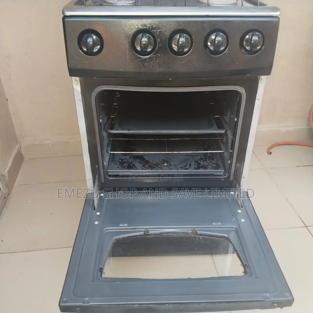 Gas Cooker With Oven