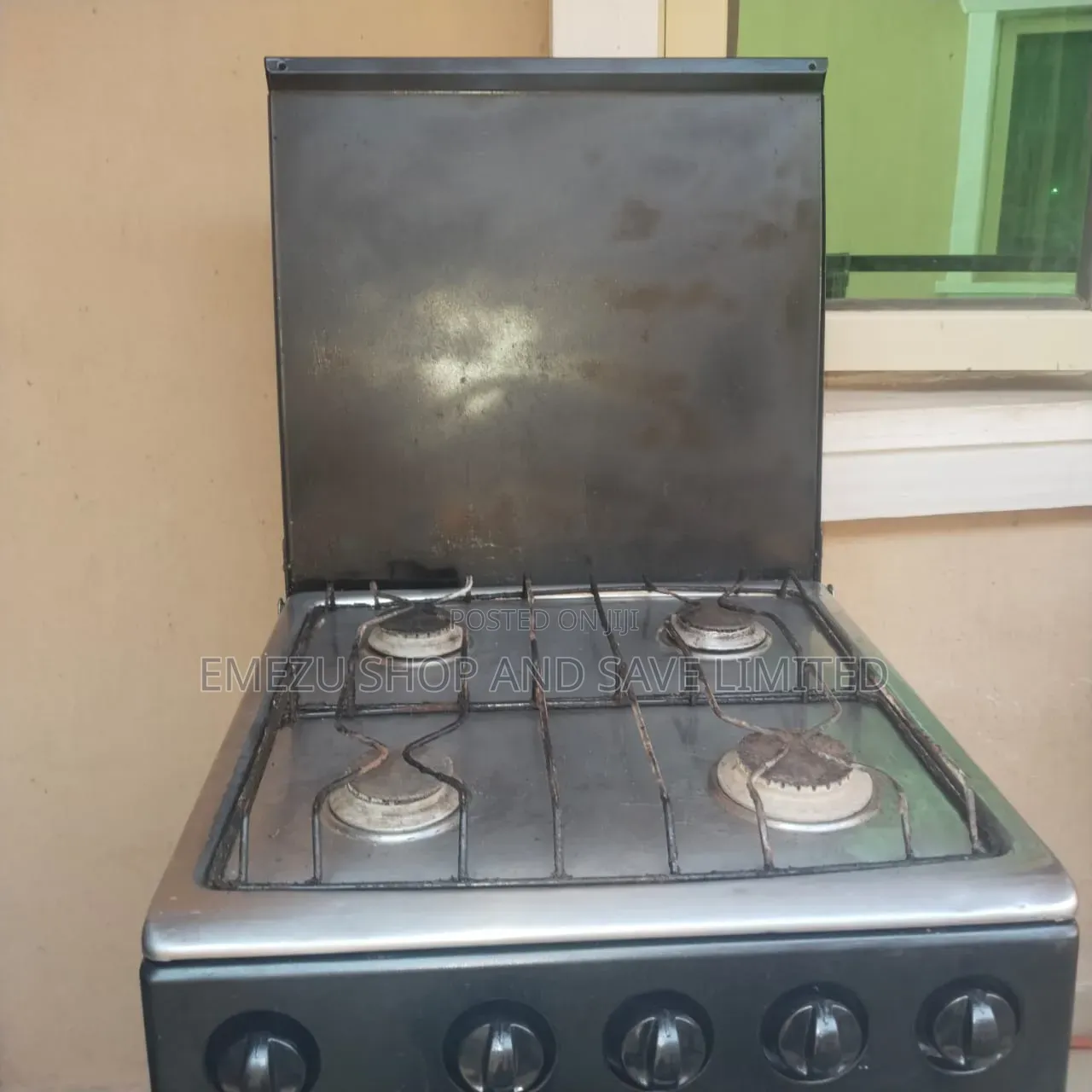 Gas Cooker With Oven
