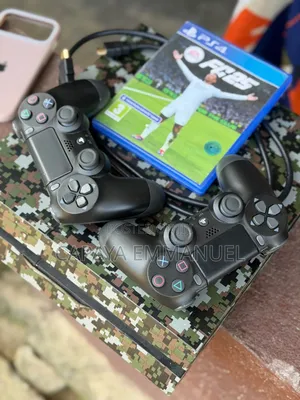 PS4 Controller