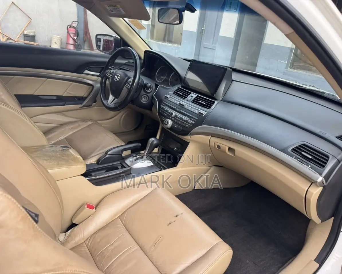 Honda Accord 2011 White