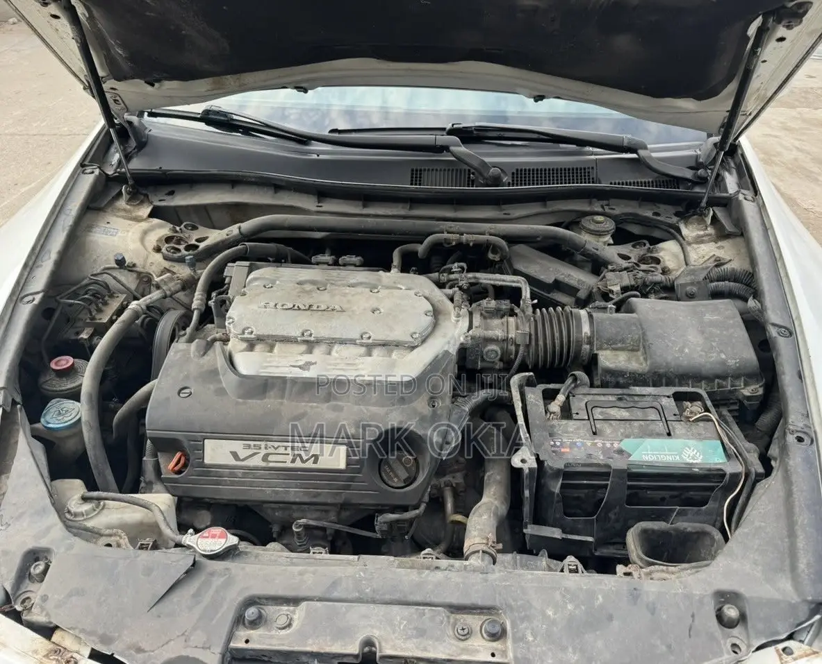 Honda Accord 2011 White