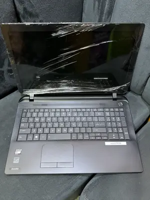 Laptop Toshiba Satellite C55 4GB AMD HDD 500GB