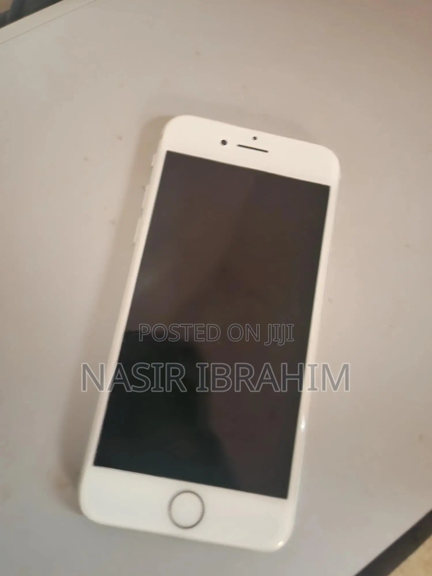 Apple iPhone 8 64 GB White