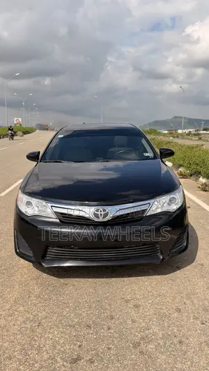 Toyota Camry XLE V6 4dr Sedan (3.5L 6cyl 6A) 2012 Black