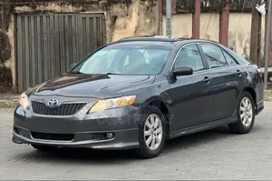 Toyota Camry 2.4 SE Automatic 2008 Gray