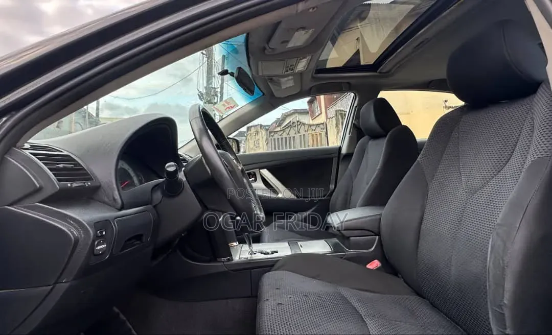 Toyota Camry 2.4 SE Automatic 2008 Gray