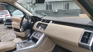 Land Rover Range Rover 3.0L Supercharged HSE 2014 Gold